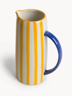 Caraffa in ceramica a righe