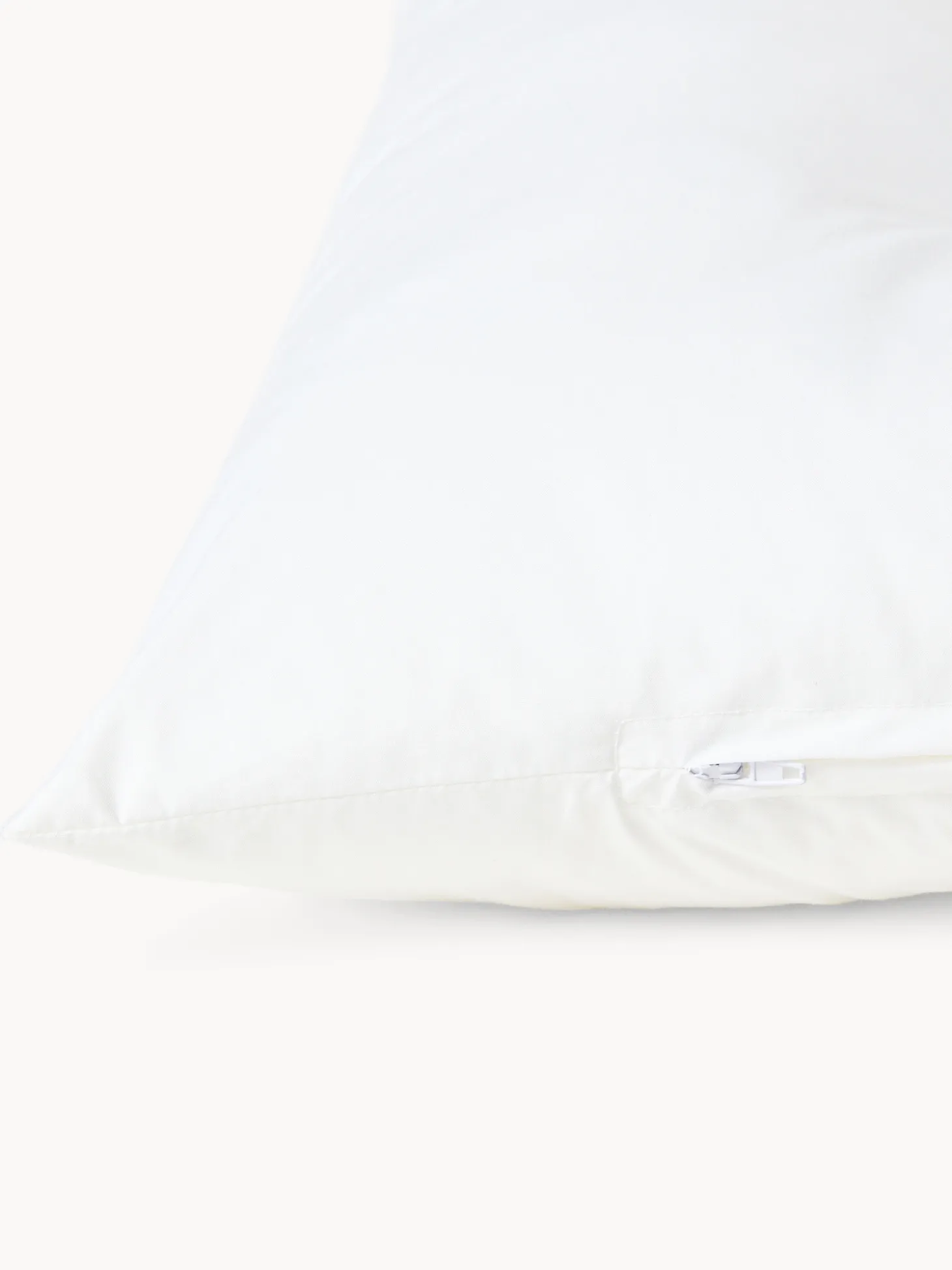 Guanciale ergonomico regolabile in microsfere