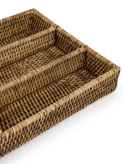 Portaposate in rattan