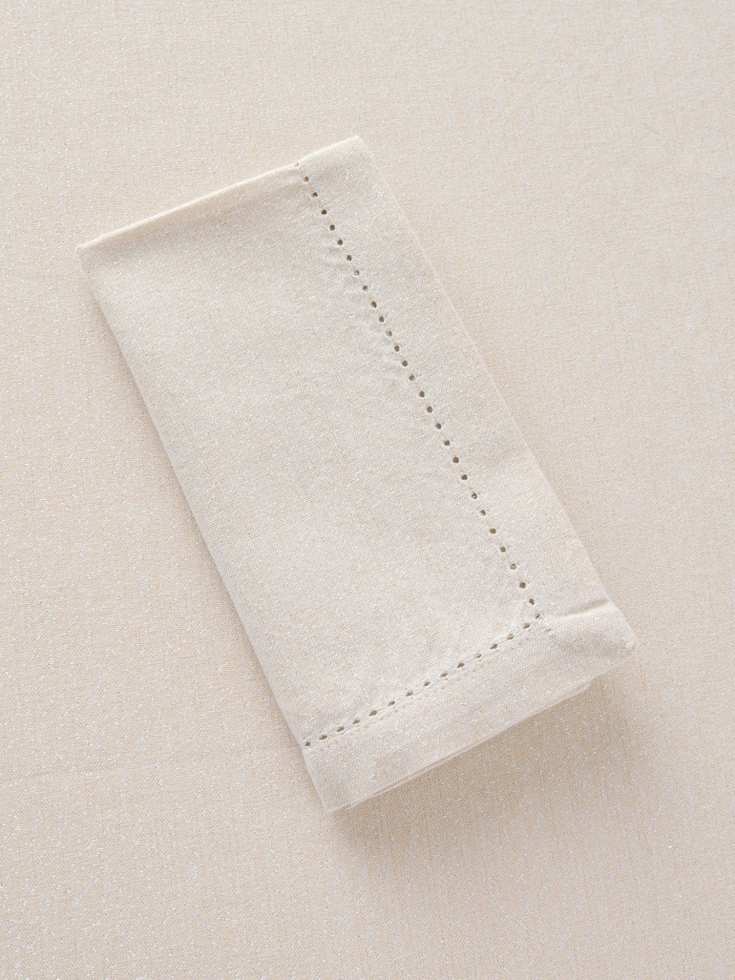 Tovaglia in cotone e lurex con orlo à jour